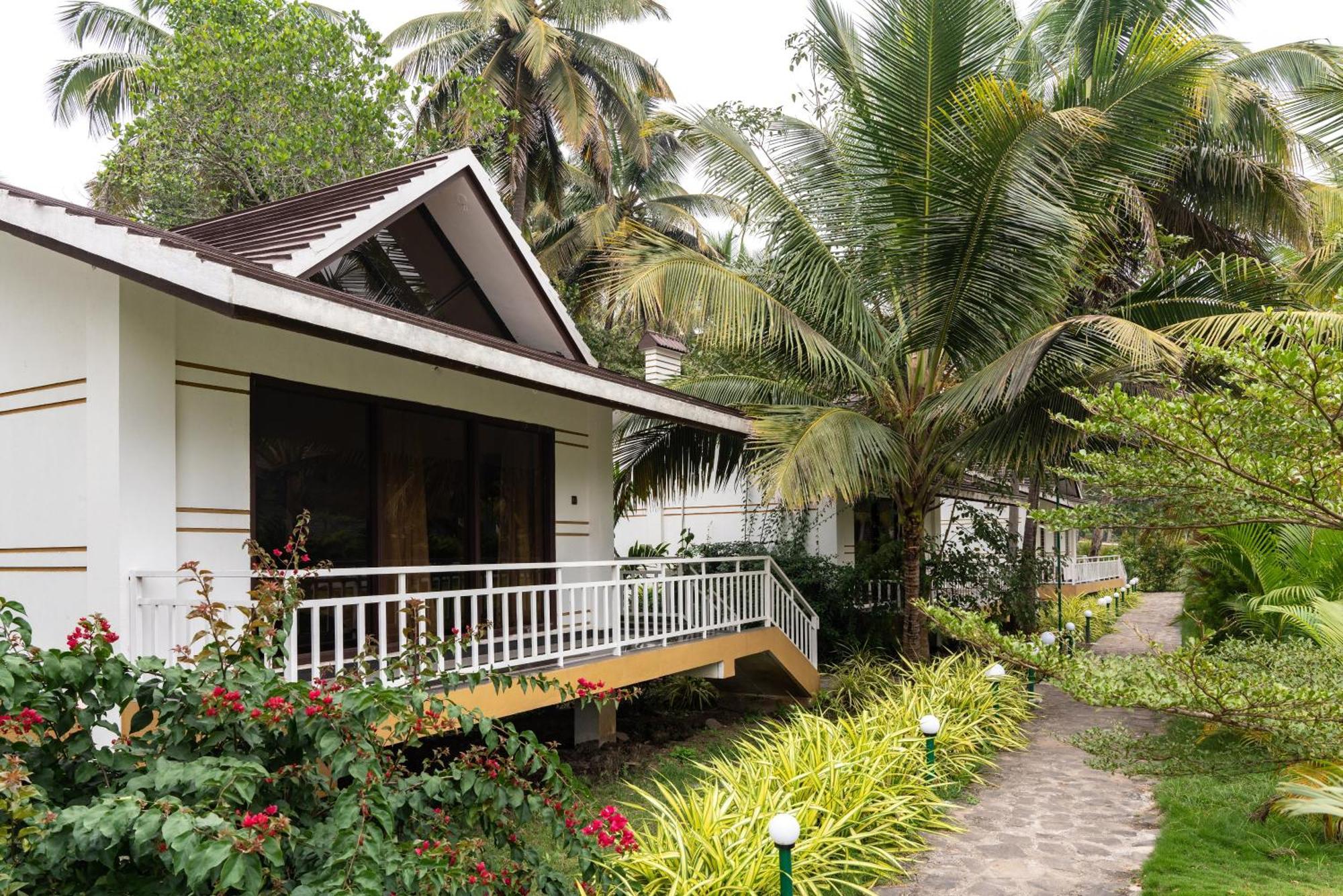 Mastiff Select Terrain Dandeli Hotell Eksteriør bilde