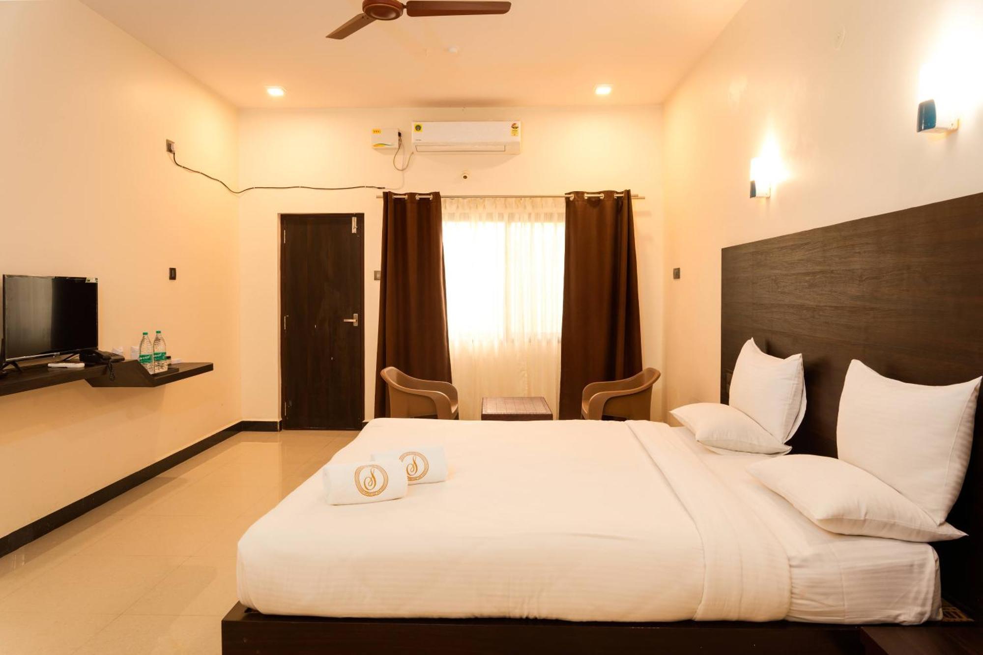 Mastiff Select Terrain Dandeli Hotell Eksteriør bilde