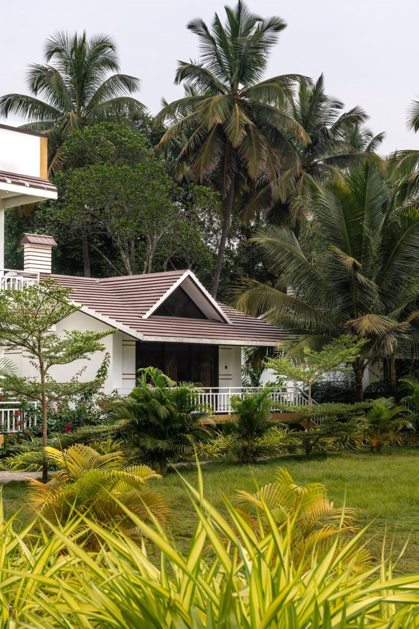 Mastiff Select Terrain Dandeli Hotell Eksteriør bilde
