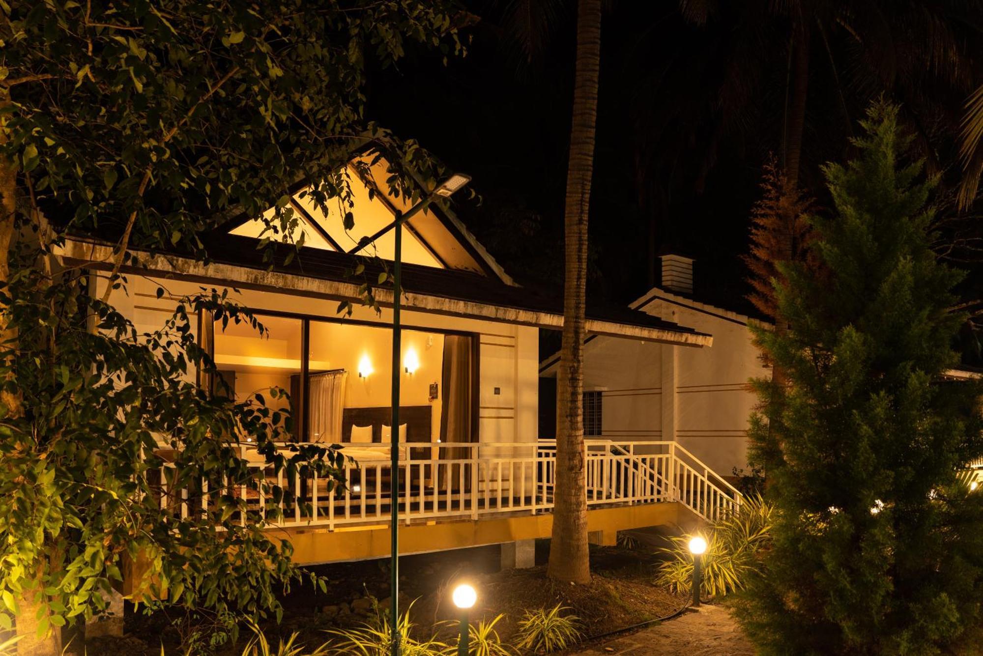 Mastiff Select Terrain Dandeli Hotell Eksteriør bilde