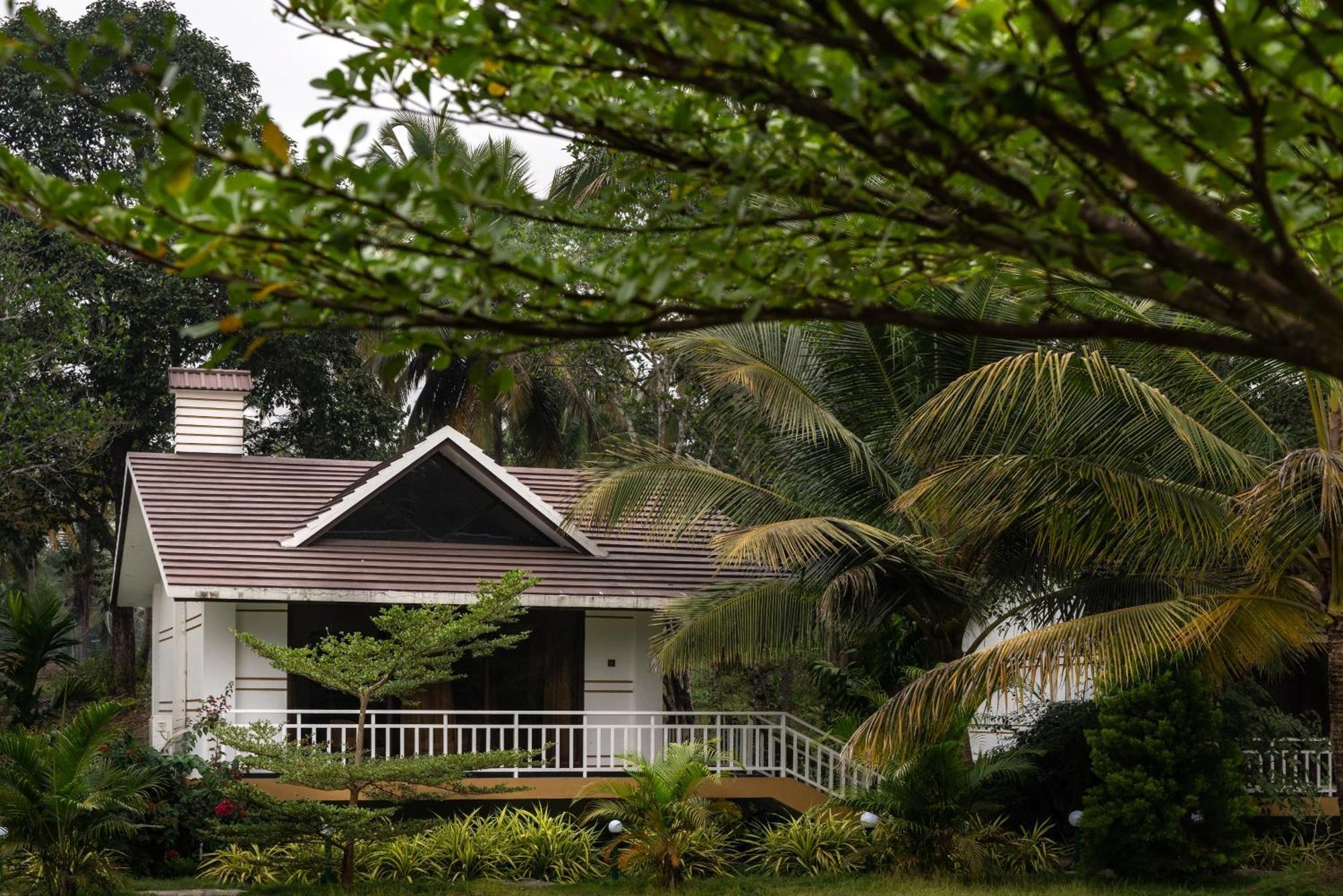 Mastiff Select Terrain Dandeli Hotell Eksteriør bilde