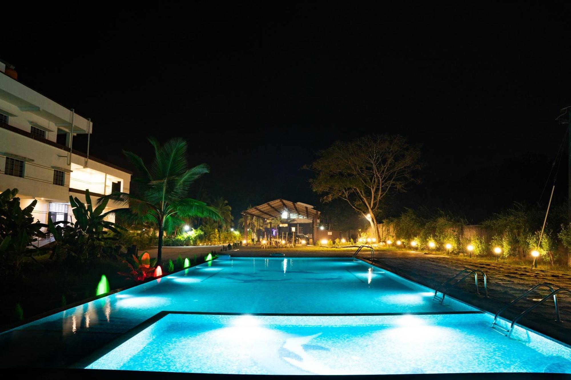Mastiff Select Terrain Dandeli Hotell Eksteriør bilde